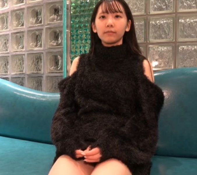 月乃露娜-後輩の彼女NTR ある日、ネットで発見してしまったのは俺の大嫌いな地元の先輩に何度も何度も中出し
